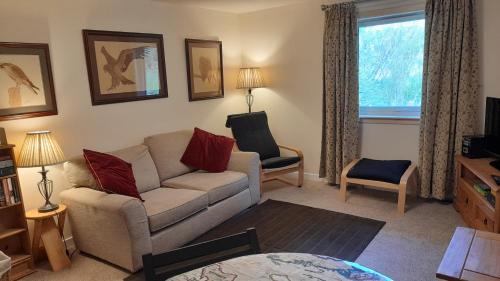 The Hebrides Bed & Breakfast | Experience Otters Retreat: Guest Rated 9.3 with Breakfast