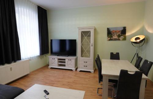 Ballenstedt Apartment | Family-Friendly Getaway at Otto der Reiche Hotel