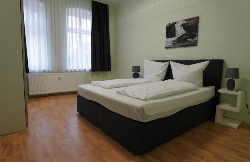 Ballenstedt Apartment | Family-Friendly Getaway at Otto der Reiche Hotel