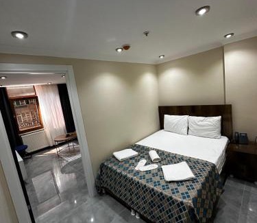 Gaziosmanpasa Apartment | Budget-Friendly Ottoman Apart Otel: Pet & Child Friendly Stay