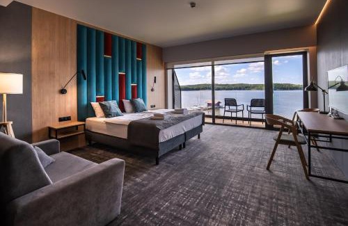 Charzykowy Hotel | Oceanfront Relaxation at OTTON-Charzykowy Bed & Restaurant