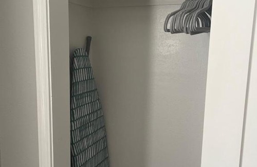 Norman Apartment | Modern 2 Bed, 2 Bath Apartment Near OU - Guest Rated 9.6