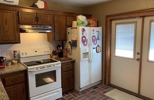 Norman House | OU Game Day Condo: Cozy Townhouse Near Campus