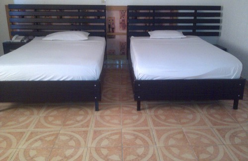 Ouagadougou Hotel | Relax at Ouaga Beach Hotel with Pool and Restaurant