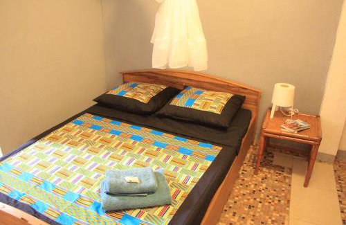 Ouagadougou Hotel | Budget-Friendly Ouaka: Family-Friendly with Delicious Dining