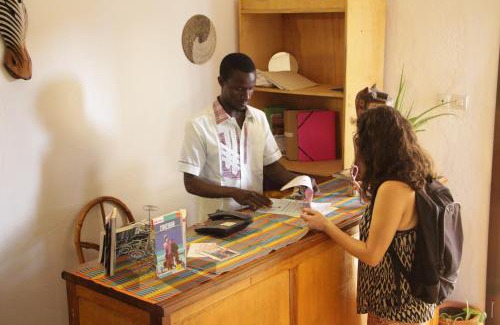 Ouagadougou Hotel | Budget-Friendly Ouaka: Family-Friendly with Delicious Dining