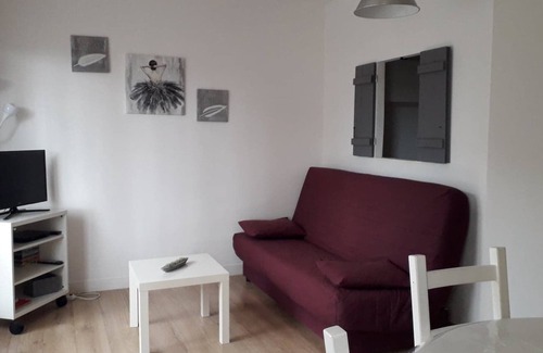 Ouistreham Apartment | Cozy Apartment in Ouistreham with Ocean View & Pool Access