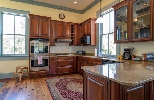Henderson Point House | Beach House Retreat with Pool & Ocean View - Guest Rated 10/10
