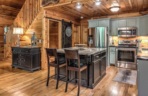 Foxfire Estates Cabin | Discover Our Blue Heaven: Private Retreat with Hot Tub & More