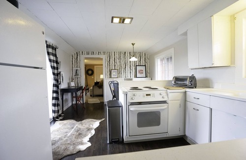 Saint Paul Cottage | Discover Our Cottage on Champoeg: 10/10 Guest Rated Retreat