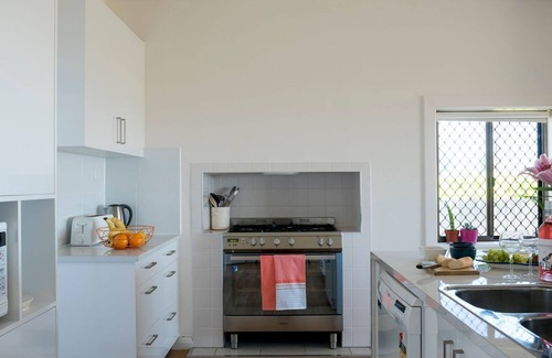Lacepede House | Discover Our Destination: Pet-Friendly Hotel with Ocean Views