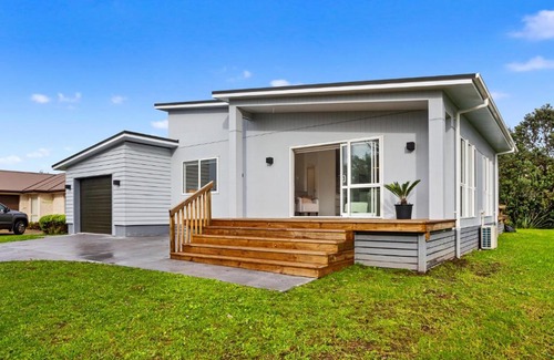 Waihi Beach House | Top-Rated Family Retreat at Waihi Beach Holiday Home