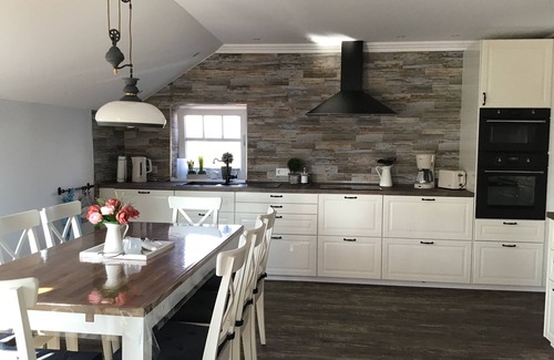 Oldeburg House | Heinks Holiday Home: Family-Friendly Retreat in East Frisia