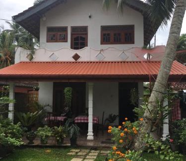 Dodanduwa Apartment | Family-Friendly Retreat at Our House Hikkaduwa - 10/10 Rating