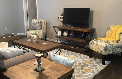 Kerr Apartment | Discover Our Cozy Mellow Yellow: Ideal for Families