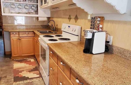 Glendale Cottage | Discover East Zion: Family-Friendly Cottage with Breakfast