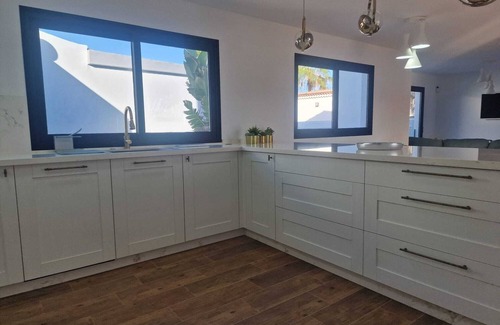 Corralejo Villa | Seaside Escape at Villa Oceana with Spa & Ocean View