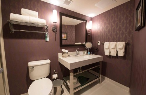 Ampere House | Relaxing Retreat for All Travelers in Northern New Jersey