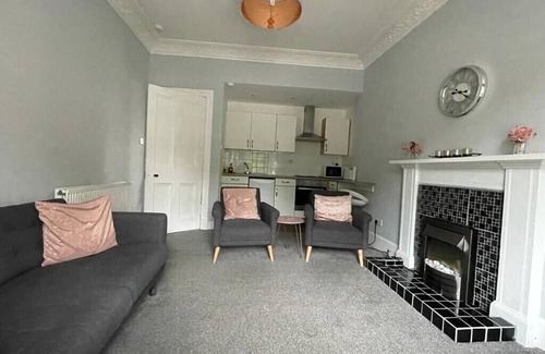 Rothesay Apartment | Escape to Our Wee Getaway with Oceanfront Views