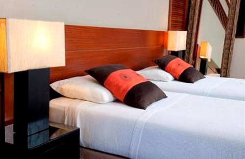 Kuto Hotel | Relax at Oure Lodge Beach Resort with Ocean Views & Pool