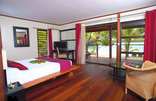Kuto Hotel | Relax at Oure Lodge Beach Resort with Ocean Views & Pool