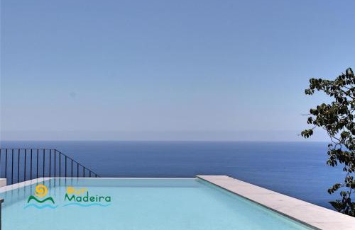 Estrela da Calheta Villa | Oceanfront Bliss at OurMadeira - Casa do Júlio, 4-Star Stay