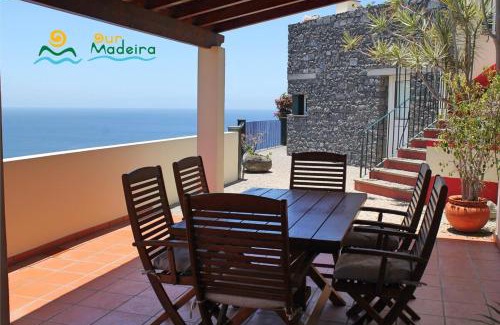 Estrela da Calheta Villa | Oceanfront Bliss at OurMadeira - Casa do Júlio, 4-Star Stay