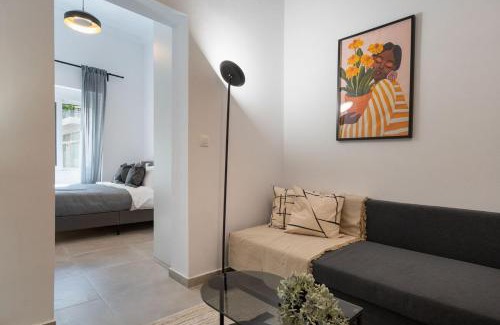 Vyronas Apartment | Ousakiou Studio by Staycom