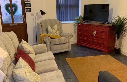 Goole House | Welcoming Ouse House: Pet-Friendly with 9.6/10 Rating