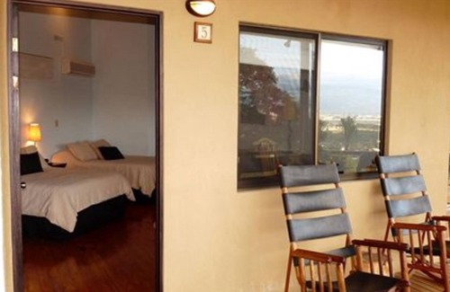 Escazu Hotel | Relax at Out of Bounds Hotel: Spa & Breakfast Included