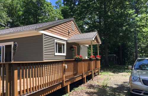 James Monroe House | Country Lover's Retreat: Child-Friendly Getaway Awaits