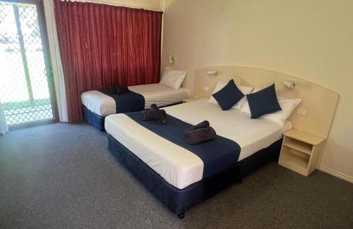 Hay South Hotel | Comfortable Outback Quarters Motel with Family-Friendly Amenities