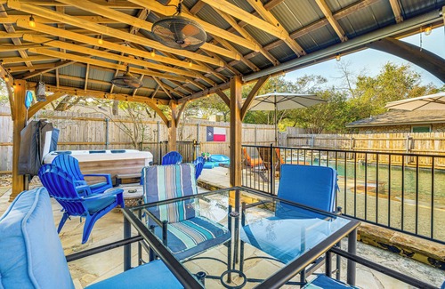 McNeil House | Outdoor Entertainment Space: Austin Family Home