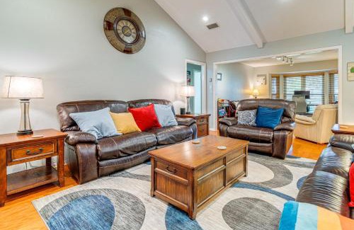 McNeil House | Outdoor Entertainment Space Austin Family Home