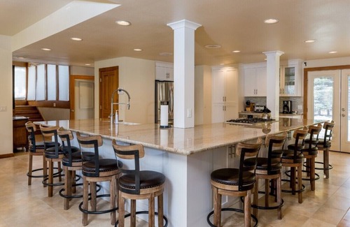 Sun Valley House | Family-Friendly Retreat: Game Room & Outdoor Hot Tub
