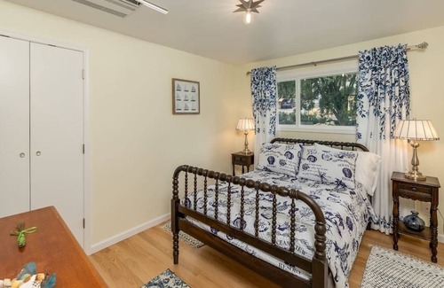 Edmonds House | Outdoor Oasis Summary