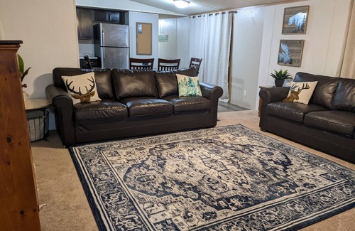 Marion House | Adventure Awaits: 4-Bed Outdoor Recreation Hub with Parking
