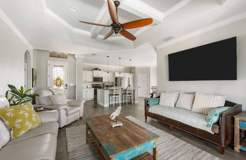 Rotonda Lakes House | Unforgettable Getaway: Pool, Outdoor Dining & Fire Pit