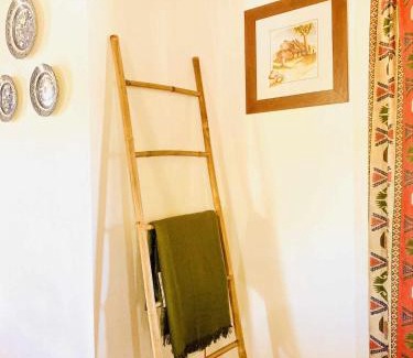 Cabeco de Vide House | Pet-Friendly Outeiro do Álamo Casa Paradise with Pool