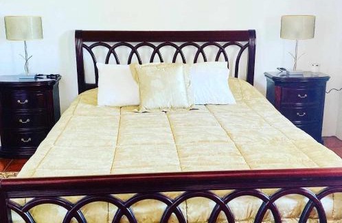 Cabeco de Vide House | Pet-Friendly Outeiro do Álamo Casa Paradise with Pool