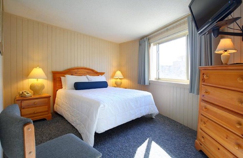 Kill Devil Hills Resort | Beachfront Bliss at Outer Banks Beach Club with Private Pools