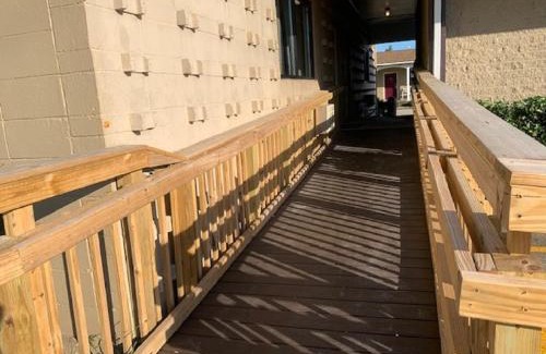 Kill Devil Hills Hotel | Oceanfront Retreat at Outer Banks Motor Lodge with Pool
