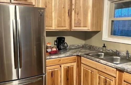 Bluewell Cabin | Unforgettable Stays at Outlaw Acres with Spa & Hot Tub