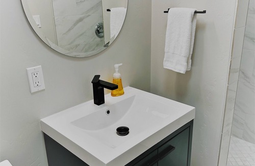 Ouray Hotel | Modern Outlaw Inn Unit 1: Steps from Main Street!