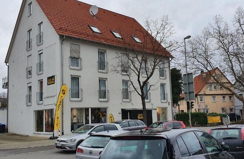 Metzingen Apartment | Family-Friendly Outletcity Ferienwohnung Wohnung 1 Awaits You