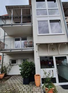 Metzingen Apartment | Family-Friendly Outletcity Ferienwohnung Wohnung 1 Awaits You