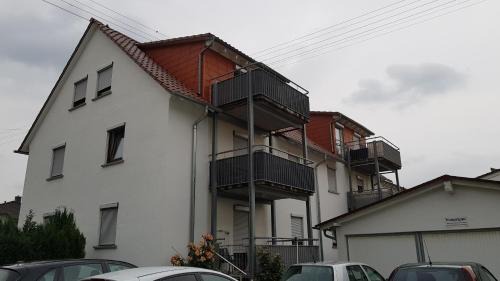 Metzingen Apartment | Family-Friendly Outletcity Ferienwohnung - Top-Rated Escape