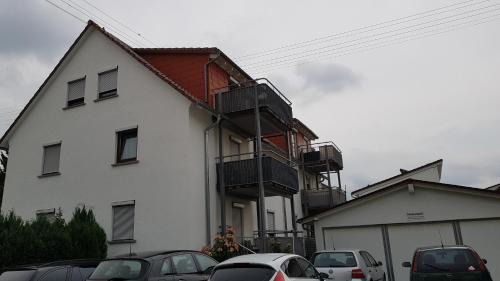Metzingen Apartment | Family-Friendly Outletcity Ferienwohnung - Top-Rated Escape