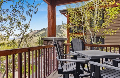 Jackson Condo | Guest Rated: Outpost with Grand Views and Family Amenities