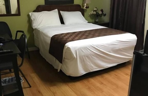 Dripping Springs Hotel | Comfortable Stays at Outpost Motel with Family-Friendly Amenities